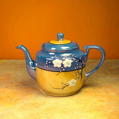 1950s 🌸 Lustreware Tea Pot